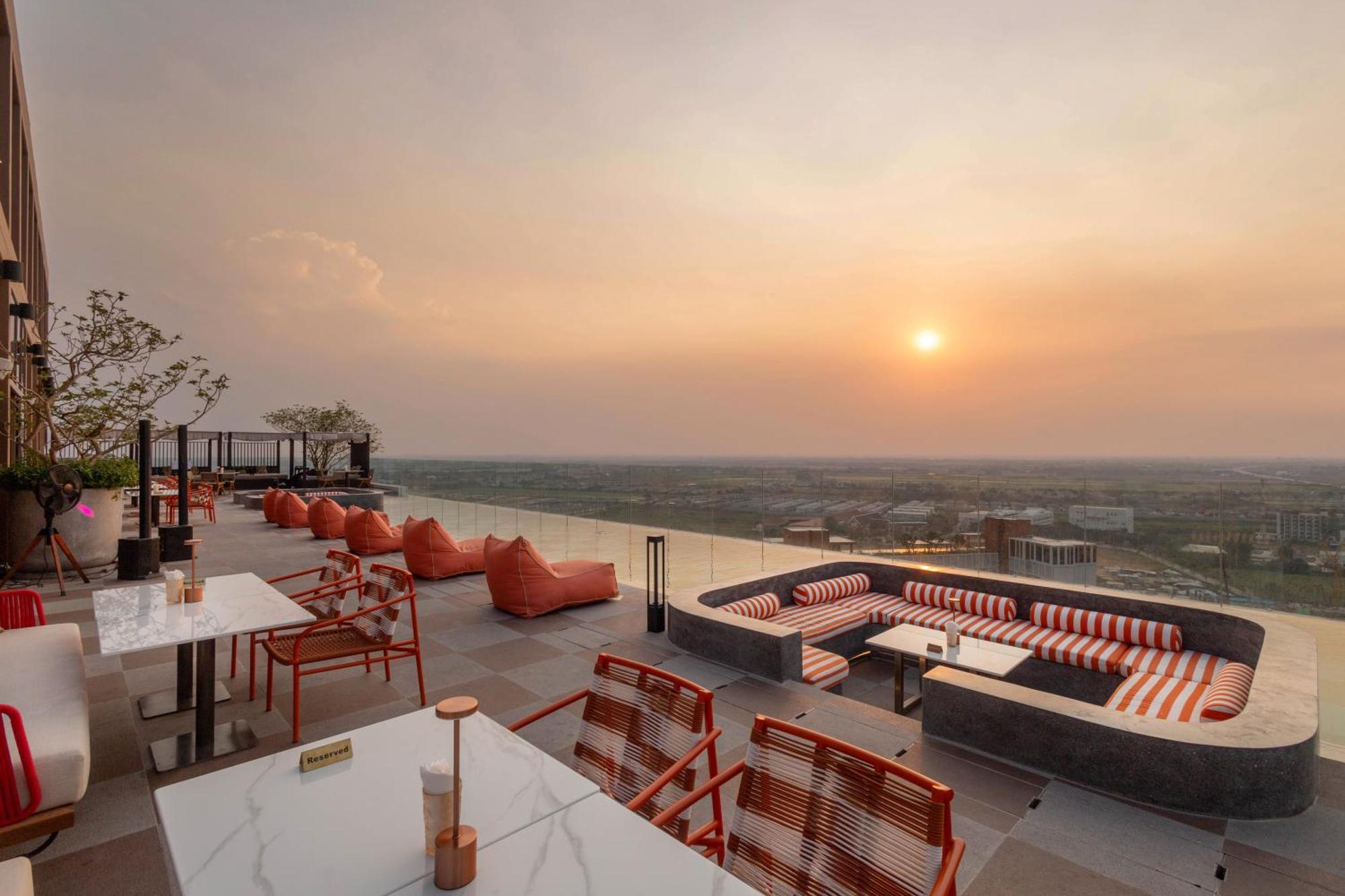 Centara Ayutthaya Hotel Exterior foto
